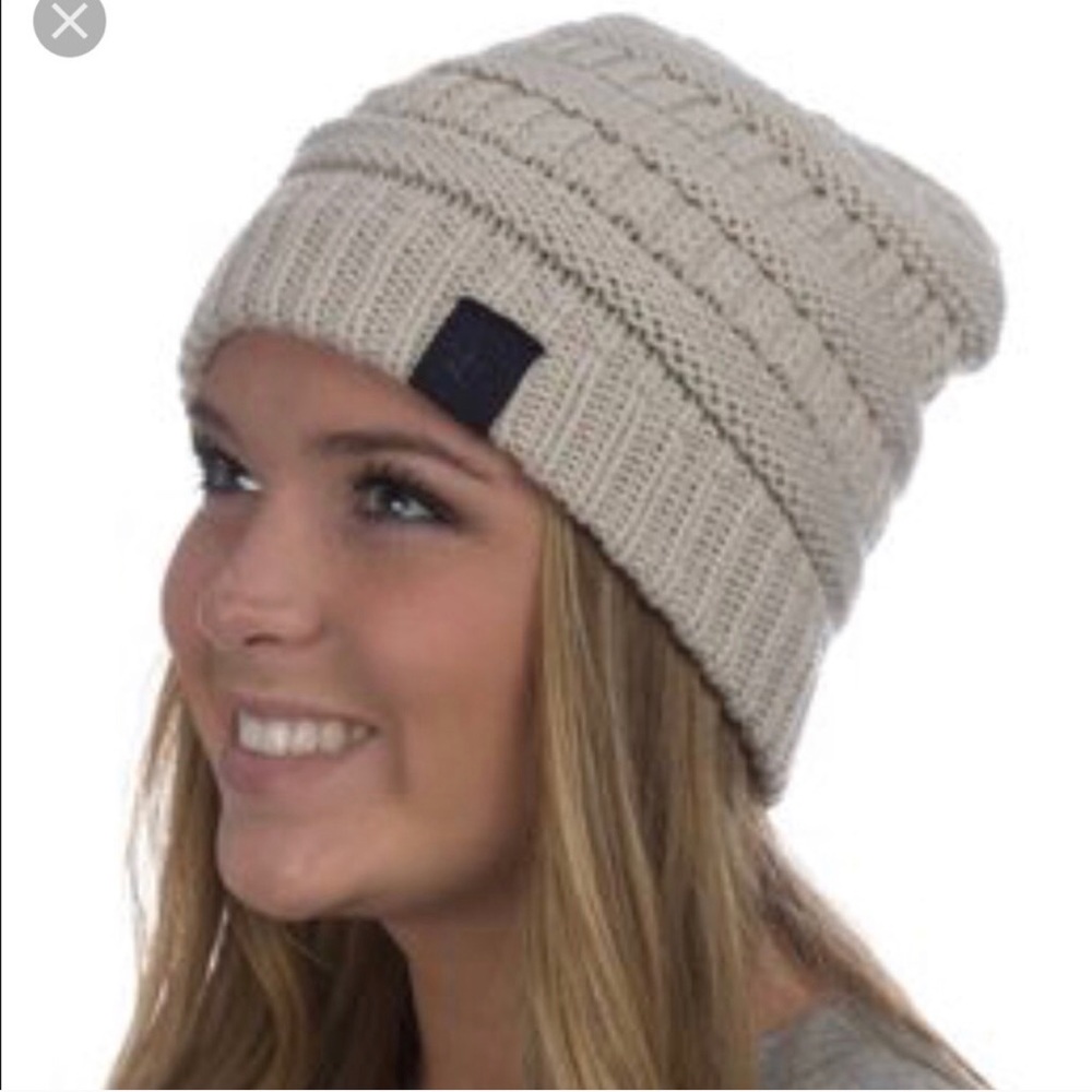Lauren James Cable Knit Beanie BNWT